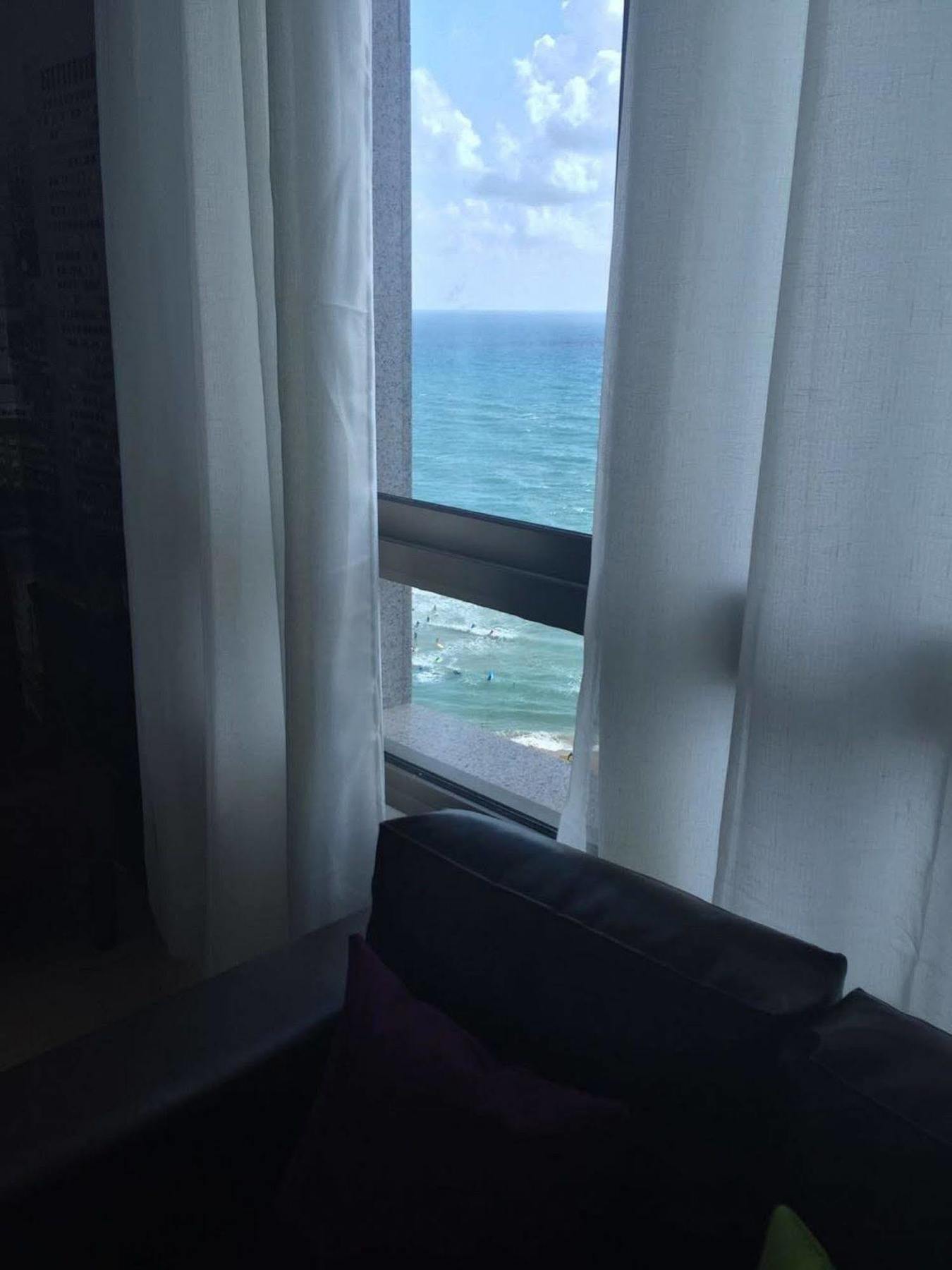 Laguna Beach Apartments Хайфа Екстериор снимка