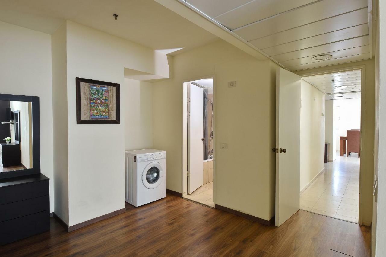 Laguna Beach Apartments Хайфа Екстериор снимка
