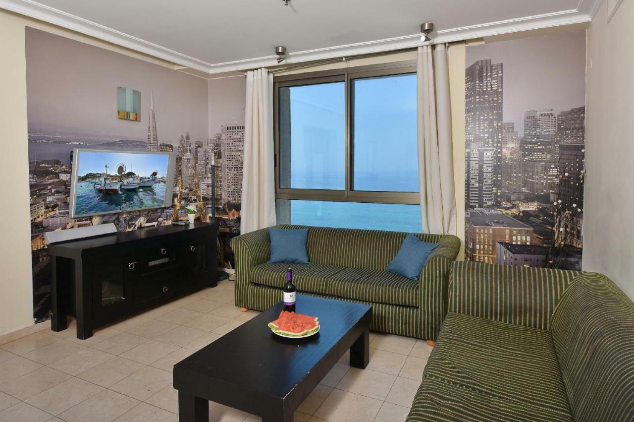 Laguna Beach Apartments Хайфа Екстериор снимка
