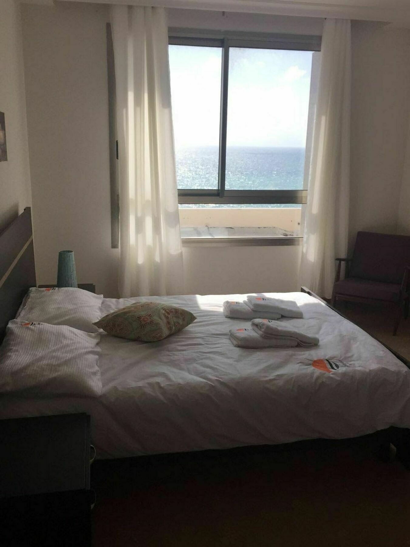 Laguna Beach Apartments Хайфа Екстериор снимка